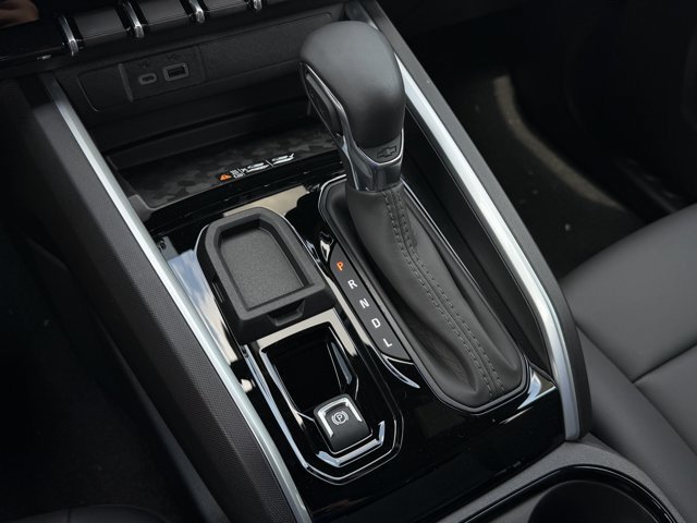 2026 Chevrolet Colorado LT - Photo 16