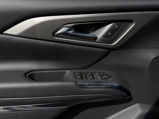 2027 Chevrolet Traverse LT - Photo 22