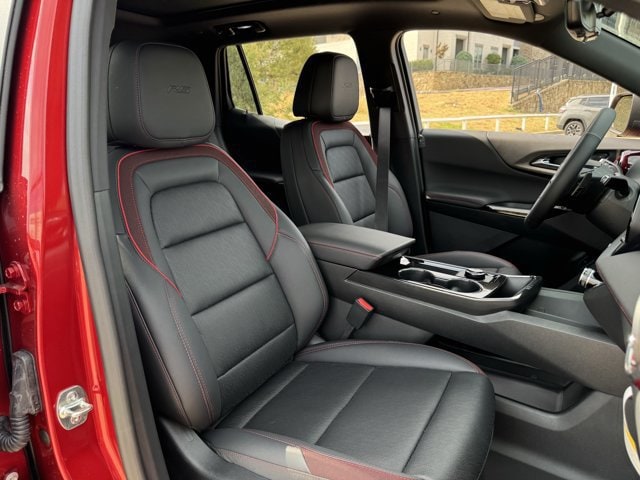 2027 Chevrolet Equinox RS - Photo 24