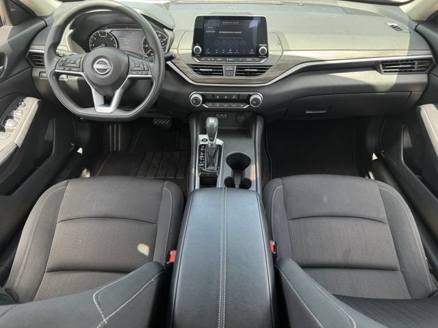 2025 Nissan Altima SV - Photo 10