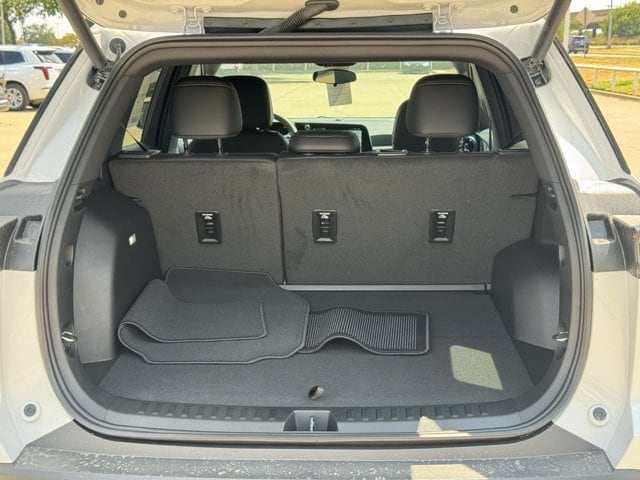 2027 Chevrolet Equinox LT - Photo 25