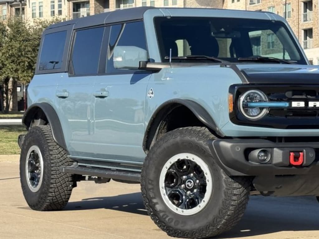 Used 2022 Ford Bronco Base SUV