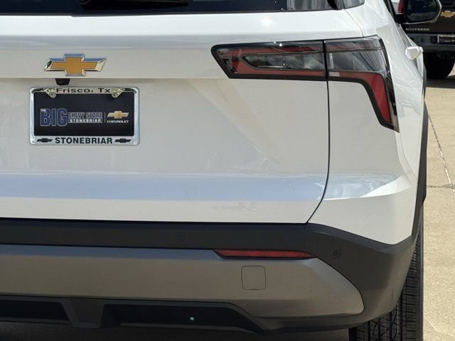 2027 Chevrolet Equinox LT - Photo 7