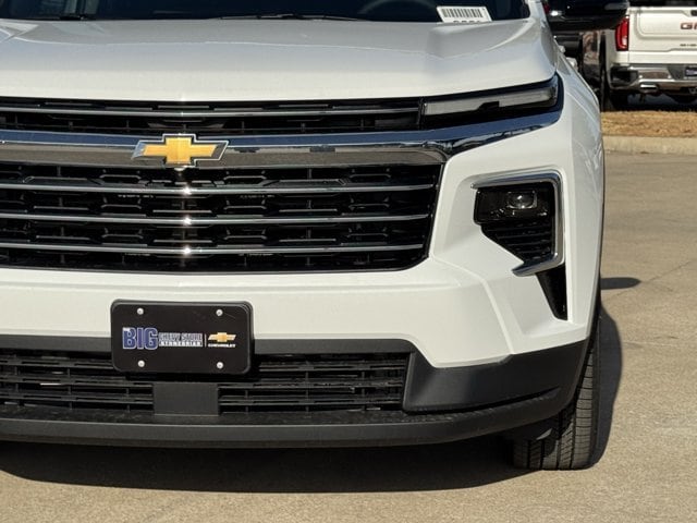 2027 Chevrolet Traverse LT - Photo 9