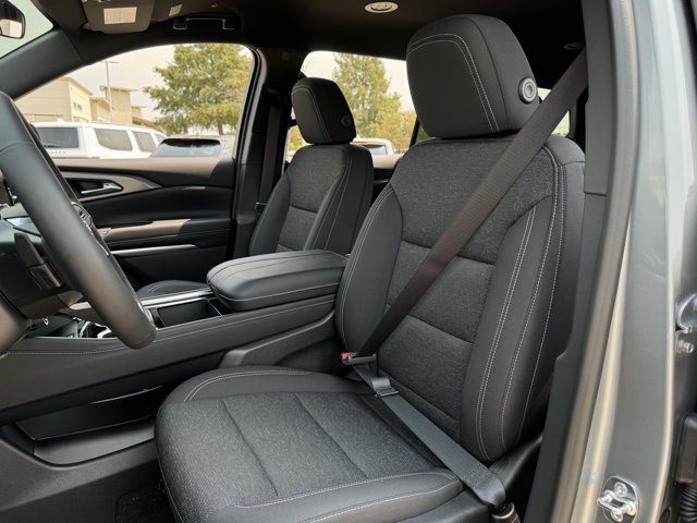 2027 Chevrolet Traverse LT - Photo 20