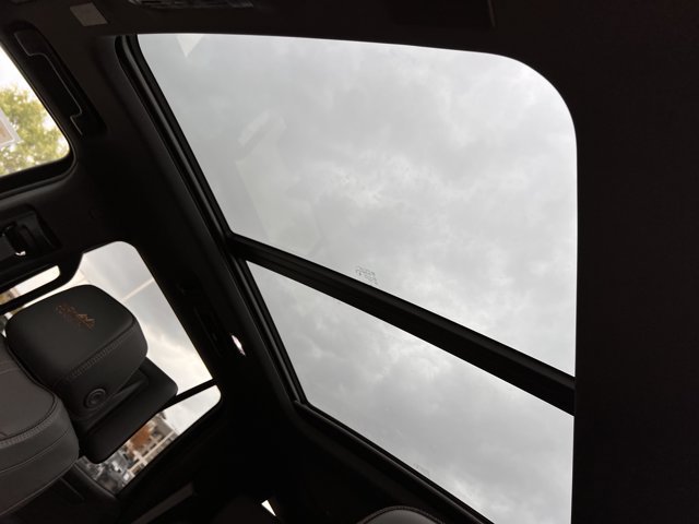 2027 Chevrolet Tahoe High Country - Photo 20