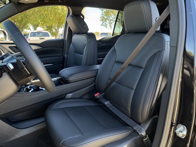 2027 Chevrolet Traverse LT - Photo 19