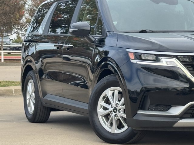 Used 2024 Kia Carnival LX MPV