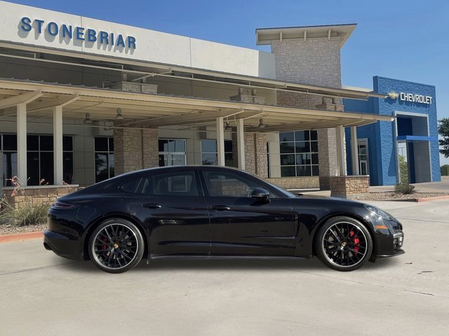 2020 Porsche Panamera GTS photo 4