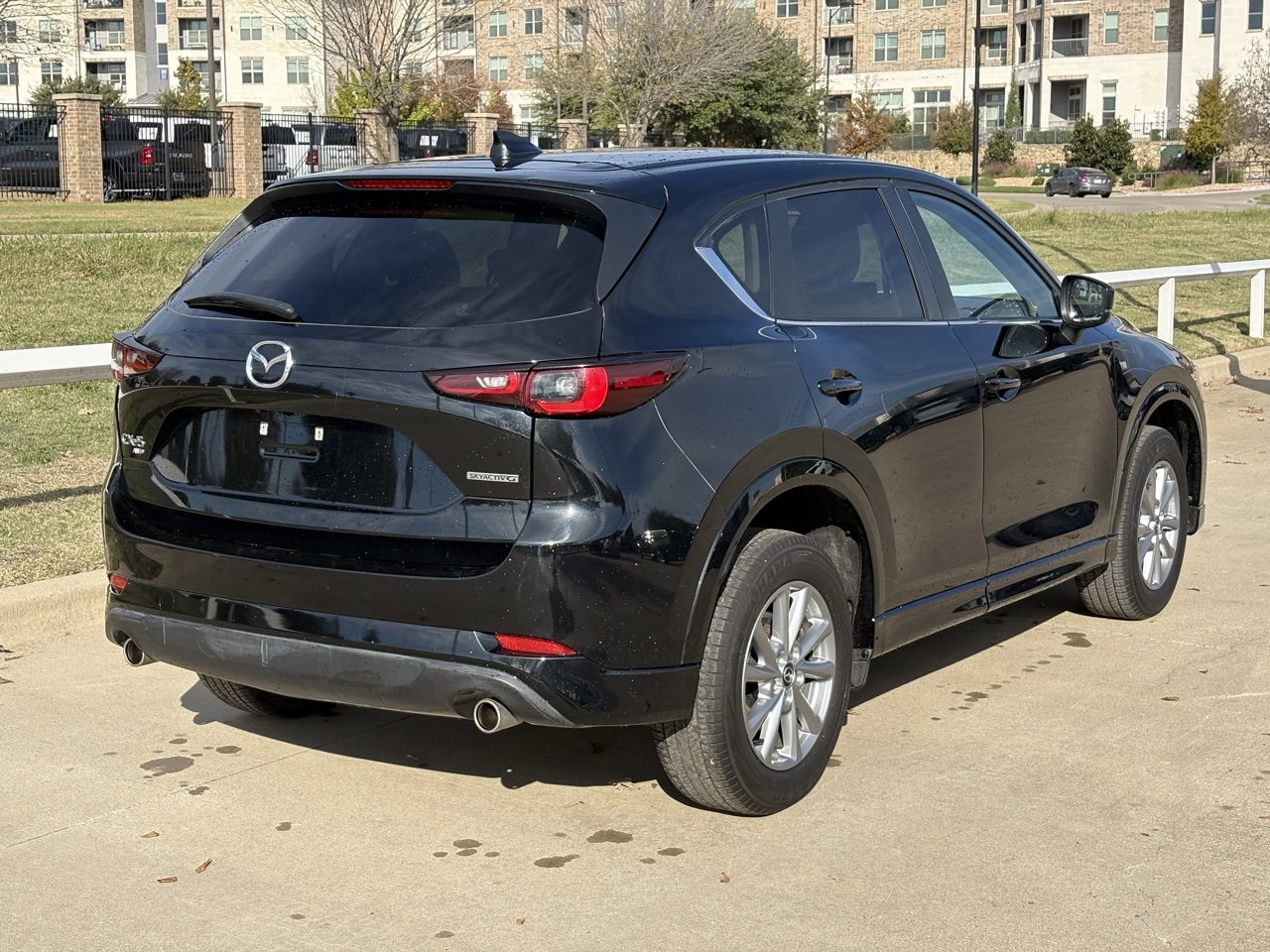 2024 Mazda CX-5 2.5 Select photo 4