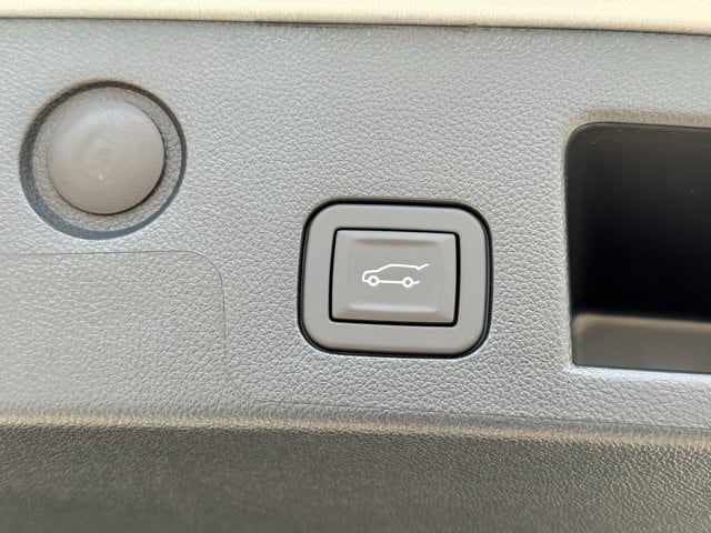 2027 Chevrolet Equinox RS - Photo 27