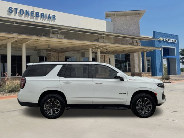 2023 Chevrolet Tahoe Z71 photo 2