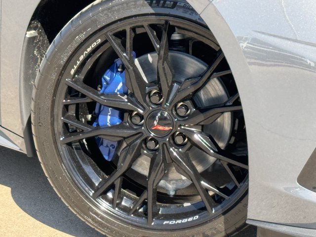2027 Chevrolet Corvette Stingray 2LT - Photo 34