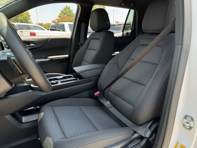 2027 Chevrolet Equinox LT - Photo 22