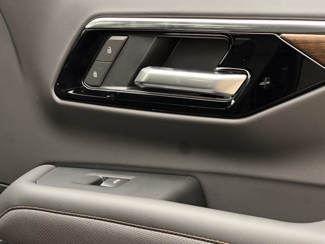 2027 Chevrolet Tahoe High Country - Photo 26