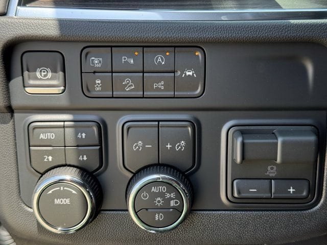 2026 Chevrolet Tahoe LT - Photo 18