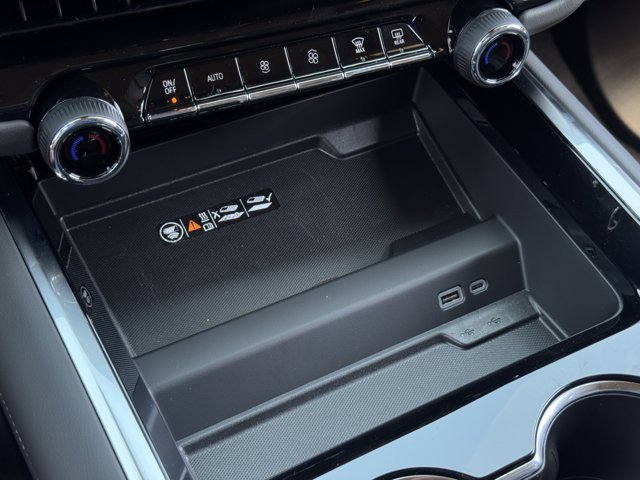 2026 Chevrolet Tahoe Premier - Photo 15