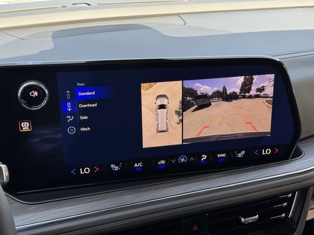 2026 Chevrolet Suburban Z71 - Photo 12