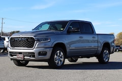 2026 Ram 1500 BIG HORN CREW CAB 4X4 5'7 BOX Pickup