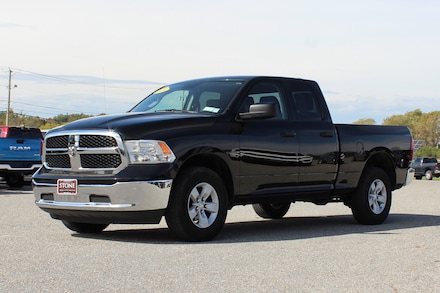 2024 Ram 1500 Classic SLT Truck Quad Cab