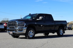 2026 Ram 2500 TRADESMAN CREW CAB 4X4 6'4 BOX Pickup