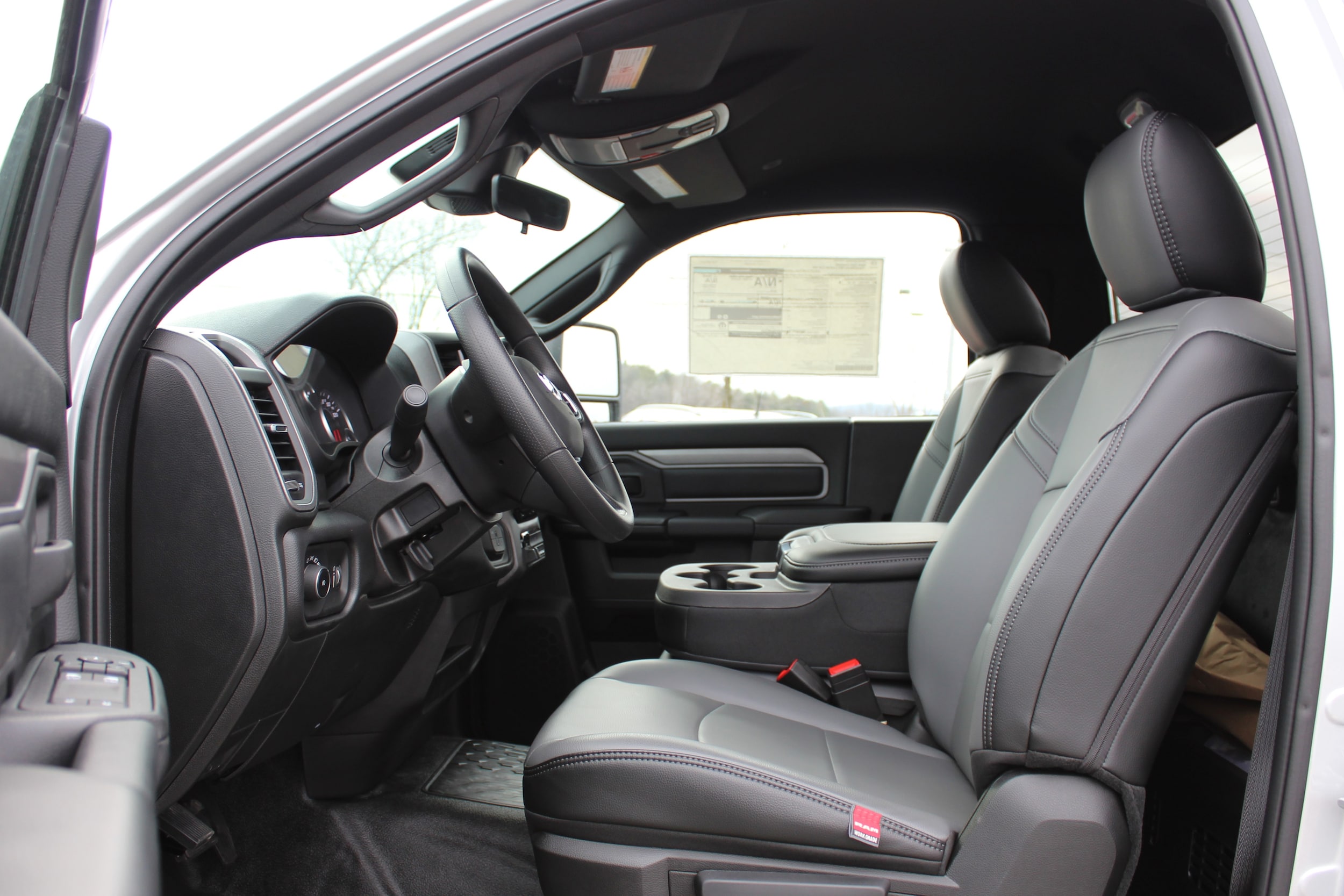 2026 RAM 3500 Chassis Tradesman - Photo 7