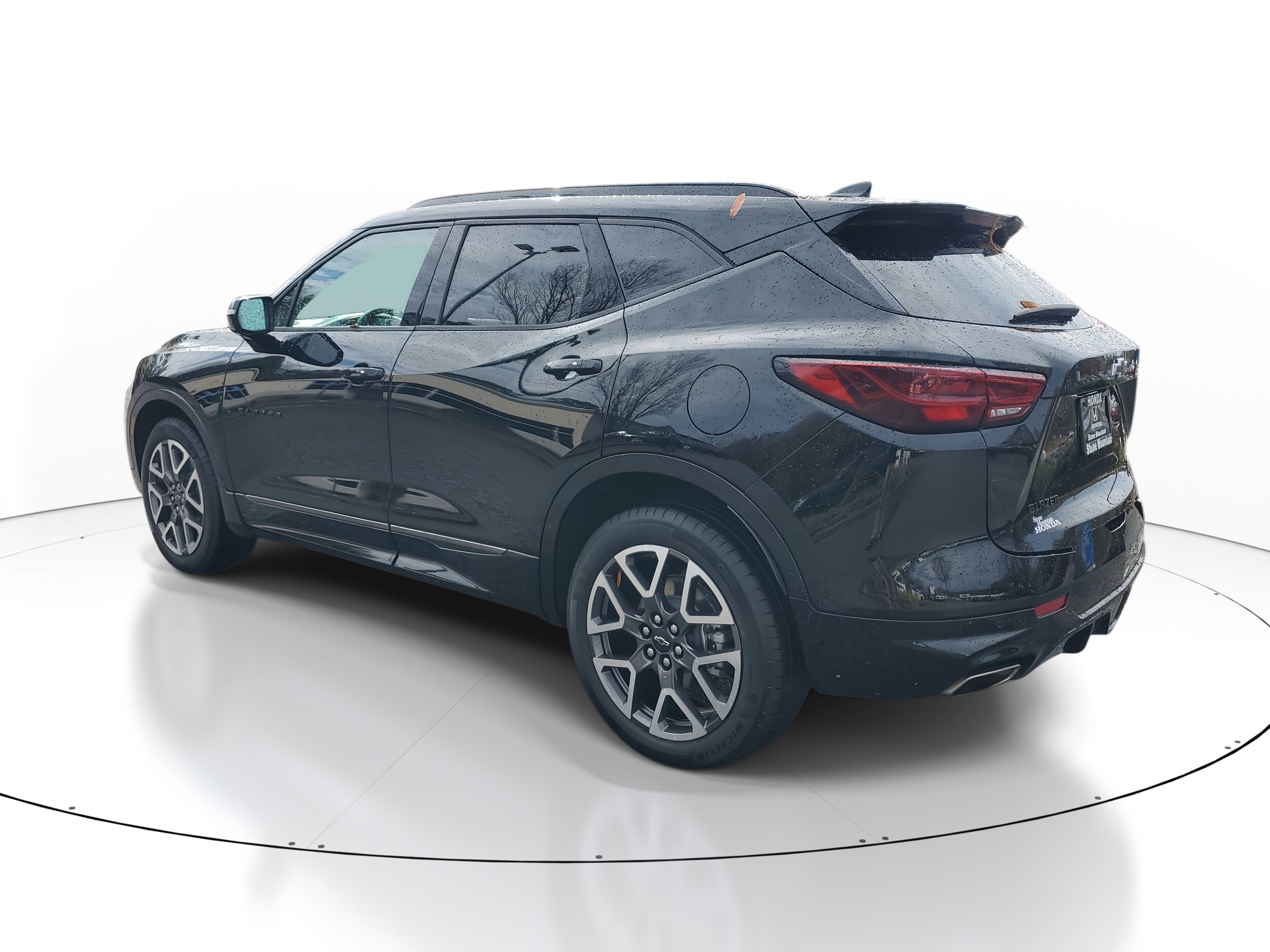 2025 Chevrolet Blazer RS photo 2