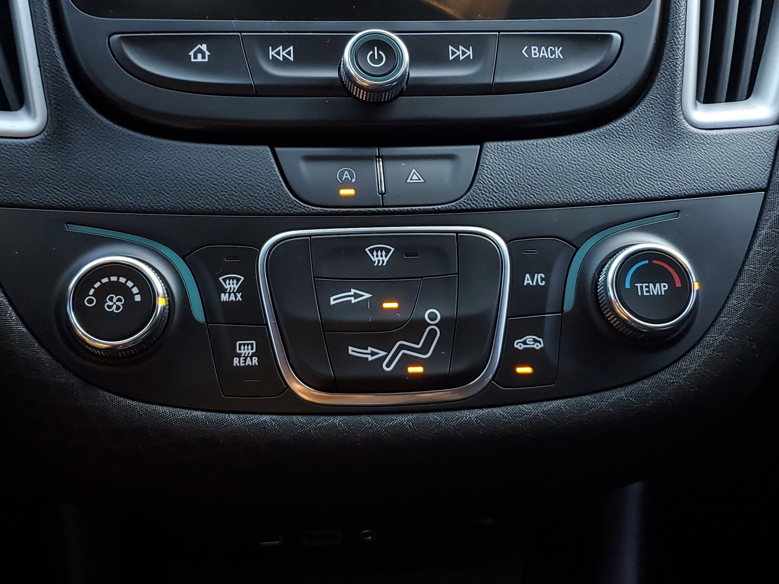 2023 Chevrolet Malibu 1LS - Photo 24