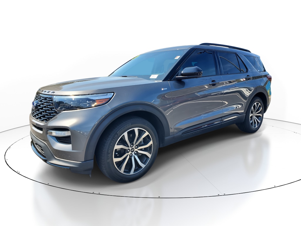 2023 Ford Explorer ST-Line photo 2