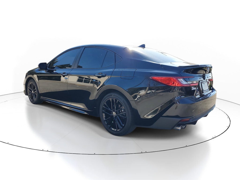 Used 2025 Toyota Camry SE Sedan
