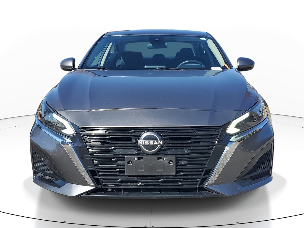 Used 2023 Nissan Altima 2.5 SV Sedan