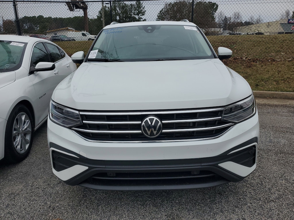 Used 2024 Volkswagen Tiguan 2.0T SE SUV