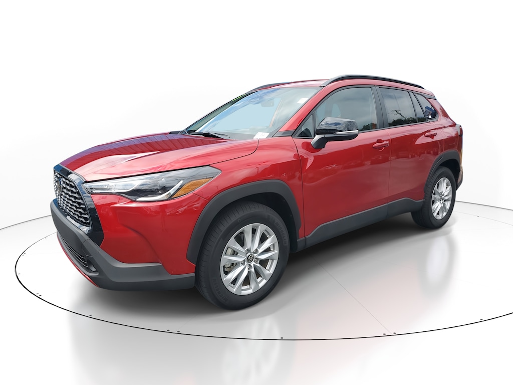Used 2025 Toyota Corolla Cross LE SUV