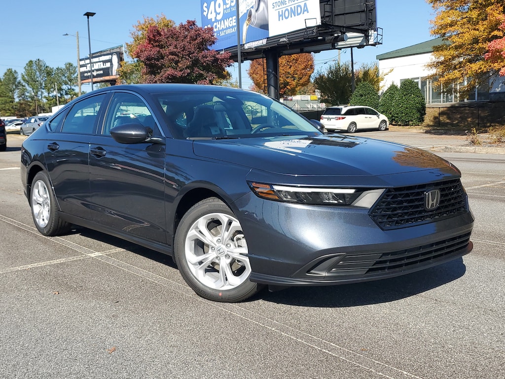 2025 Honda Accord LX photo 2