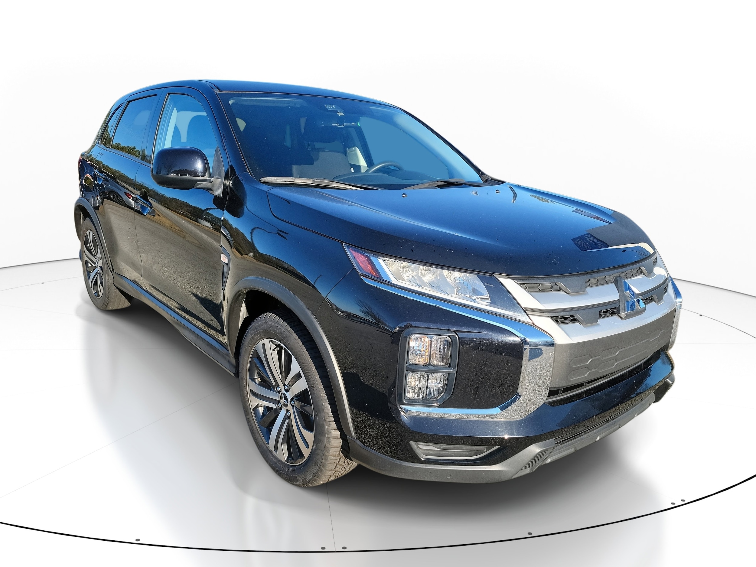 2023 Mitsubishi Outlander Sport ES's photo