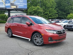 2025 Honda Odyssey Touring Van
