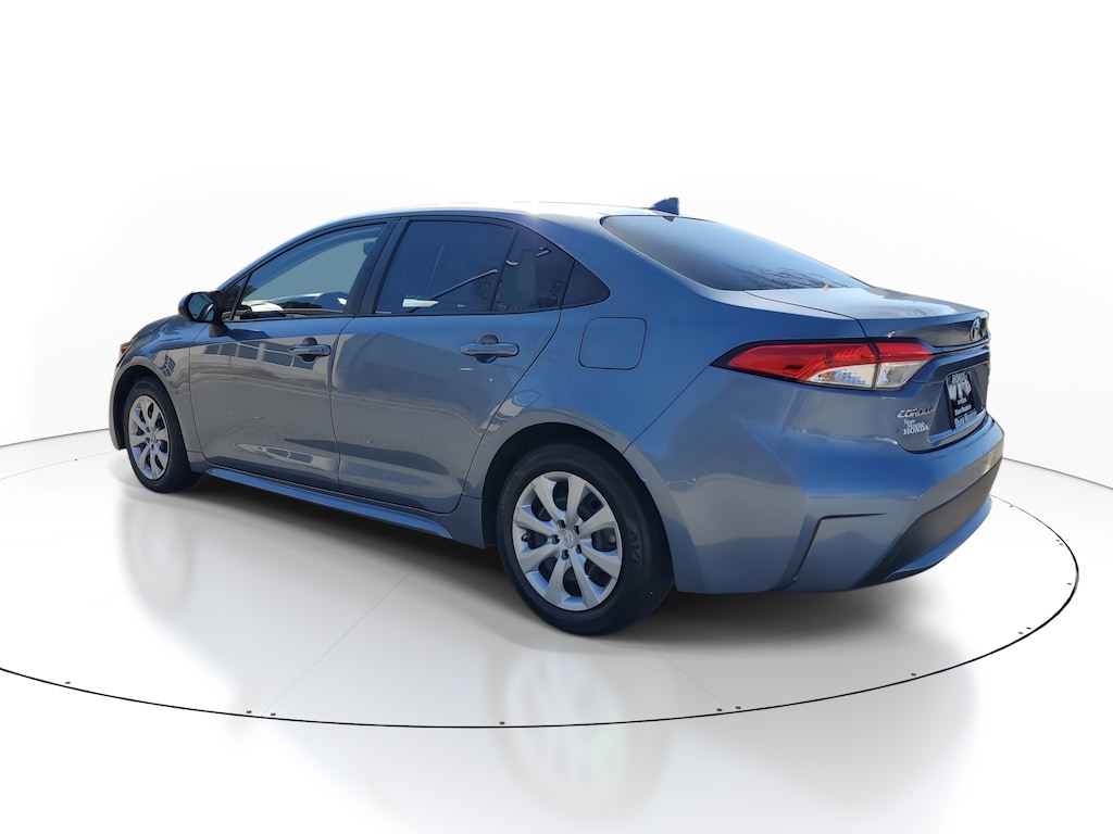 2022 Toyota Corolla LE photo 4