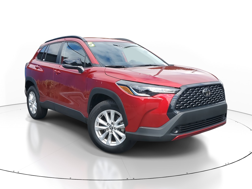 Used 2025 Toyota Corolla Cross LE SUV