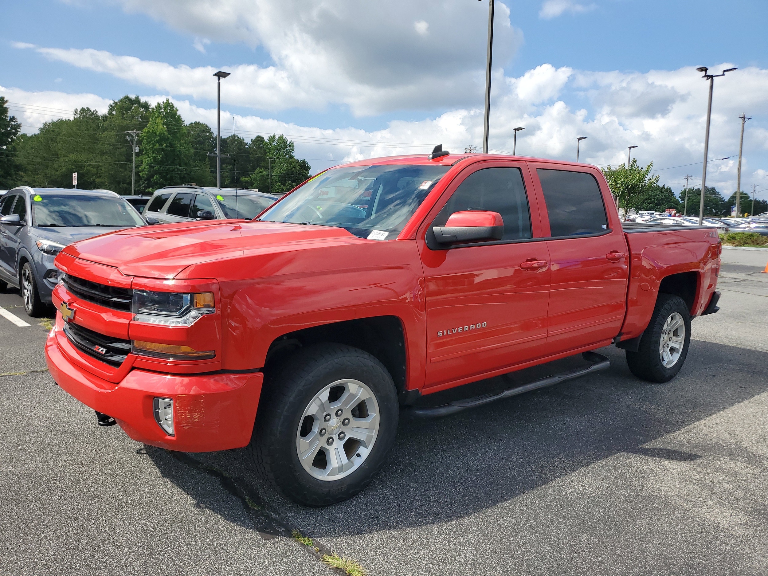 Used 2018 Chevrolet Silverado 1500 LT Z71 with VIN 3GCUKREC8JG385548 for sale in Snellville, GA