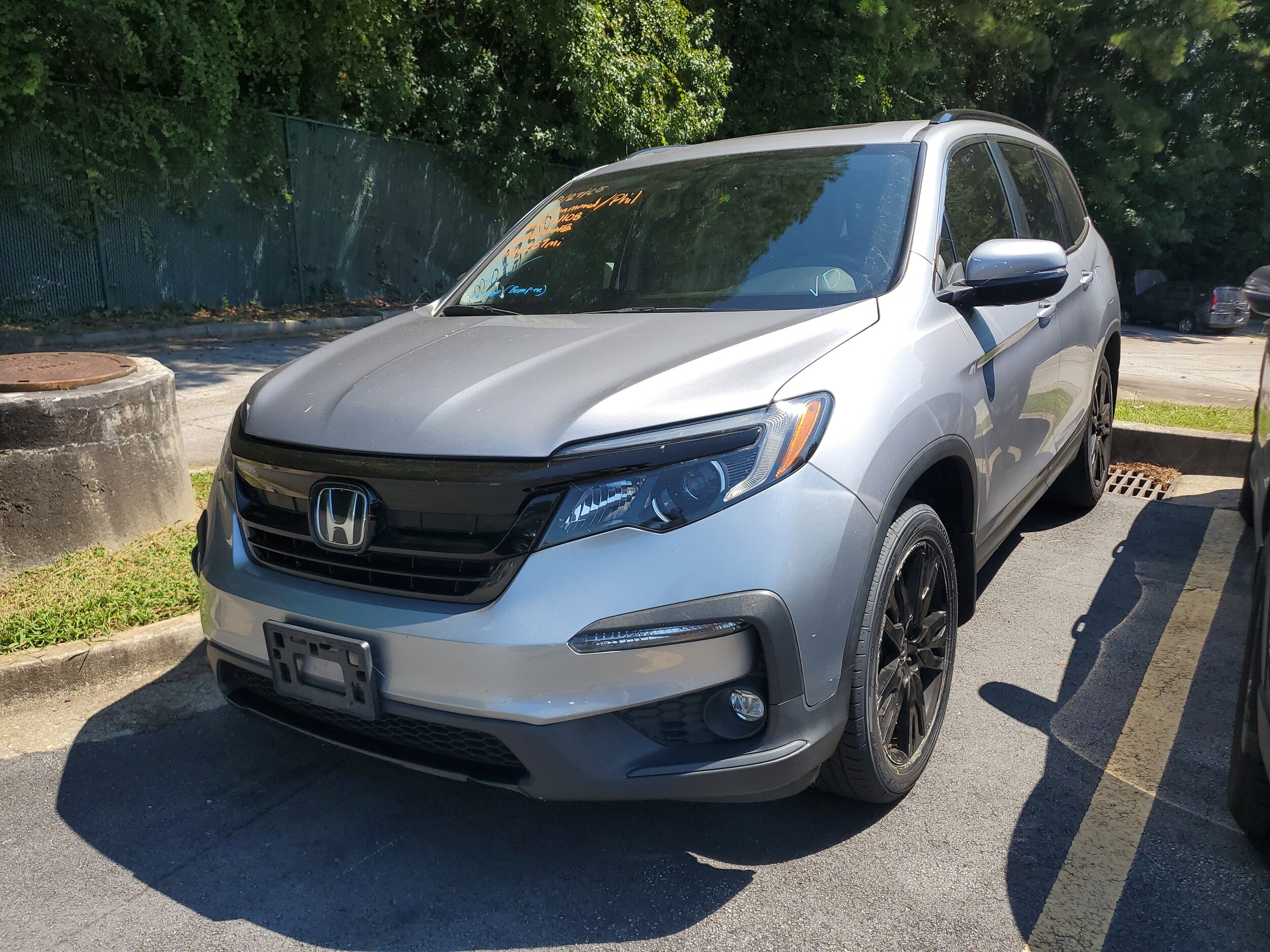 2022 Honda Pilot Special Edition photo 3