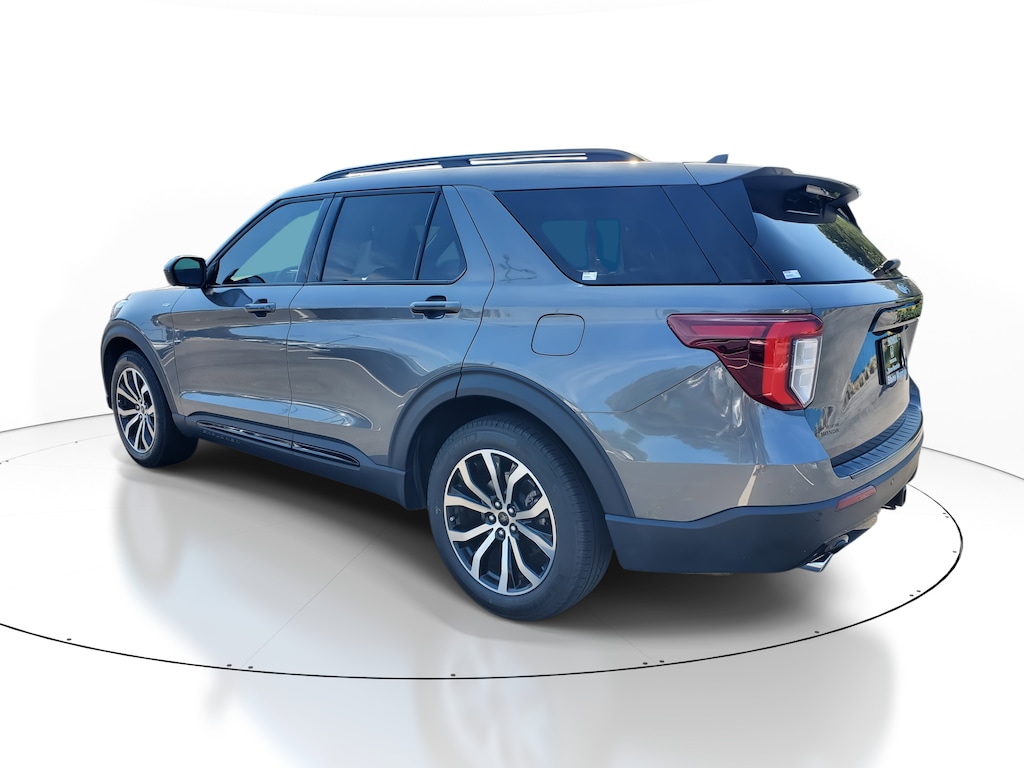 2023 Ford Explorer ST-Line photo 3