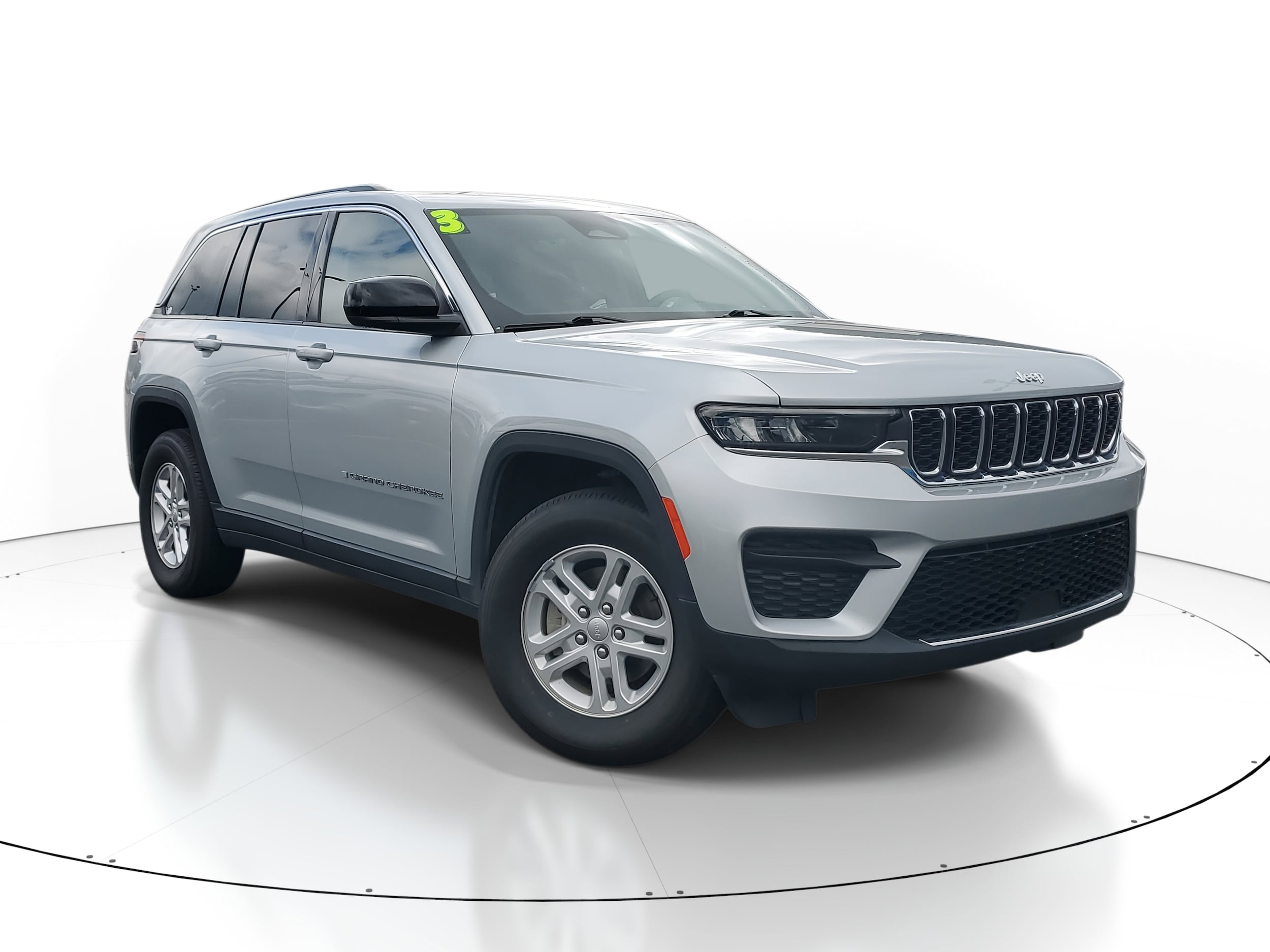2023 Jeep Grand Cherokee Laredo's photo