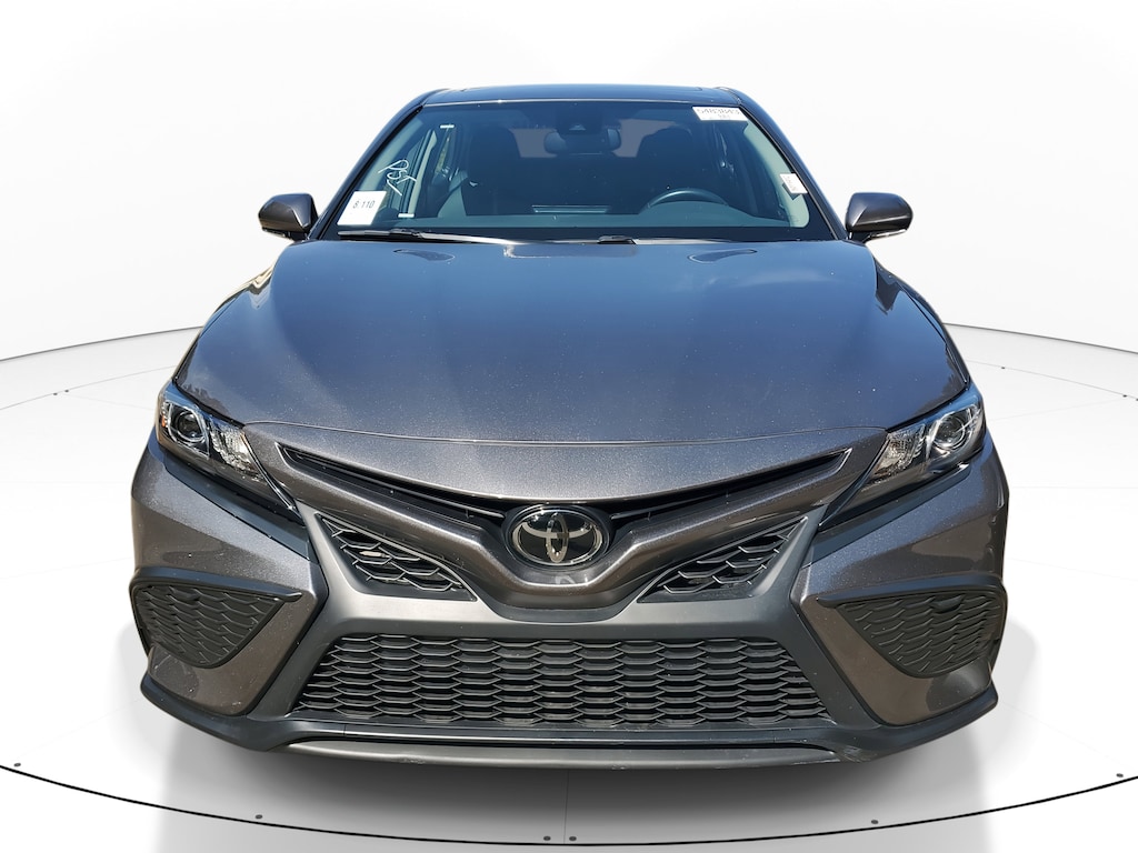 2024 Toyota Camry SE photo 3