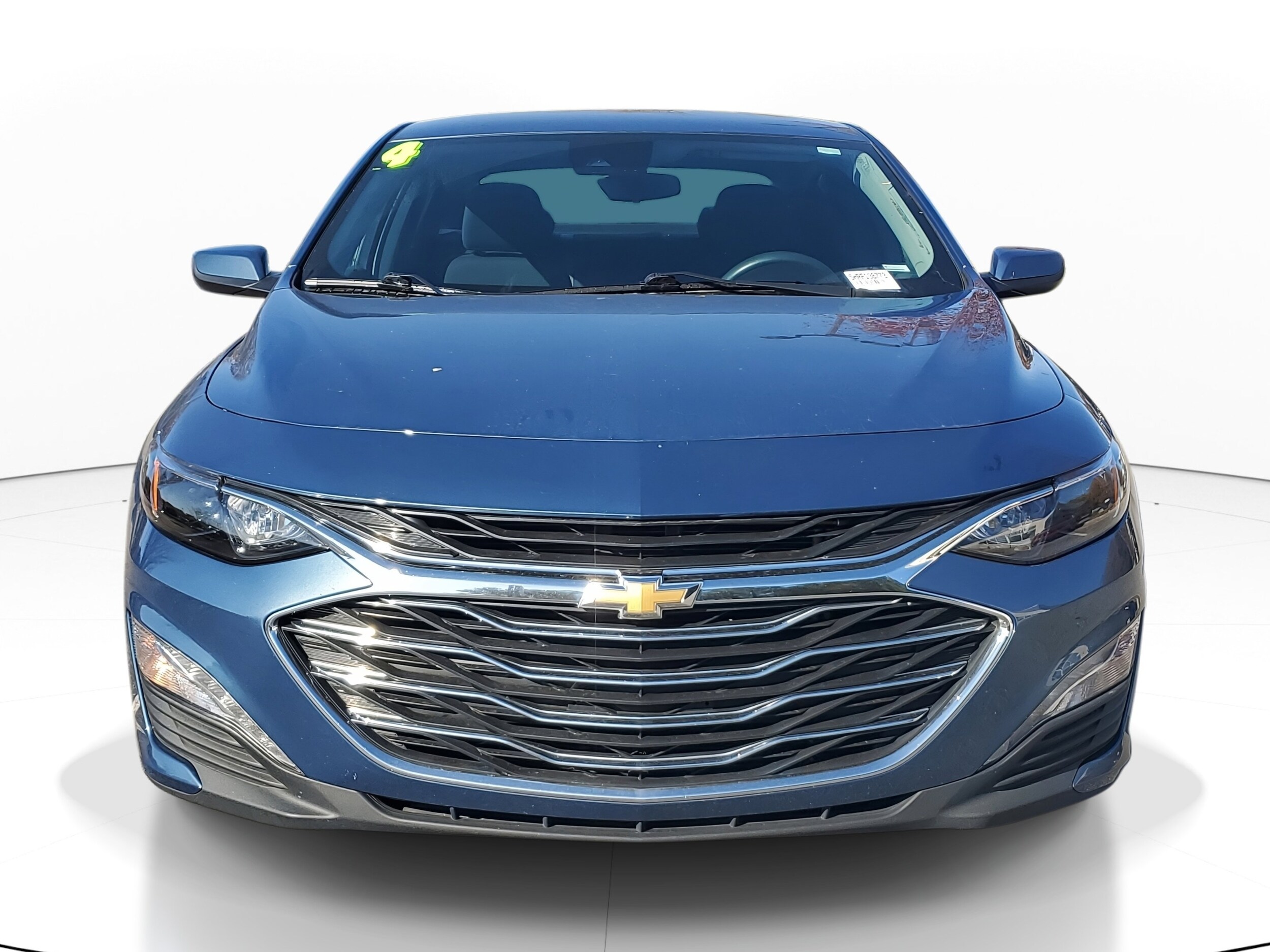 2024 Chevrolet Malibu 1LT photo 2