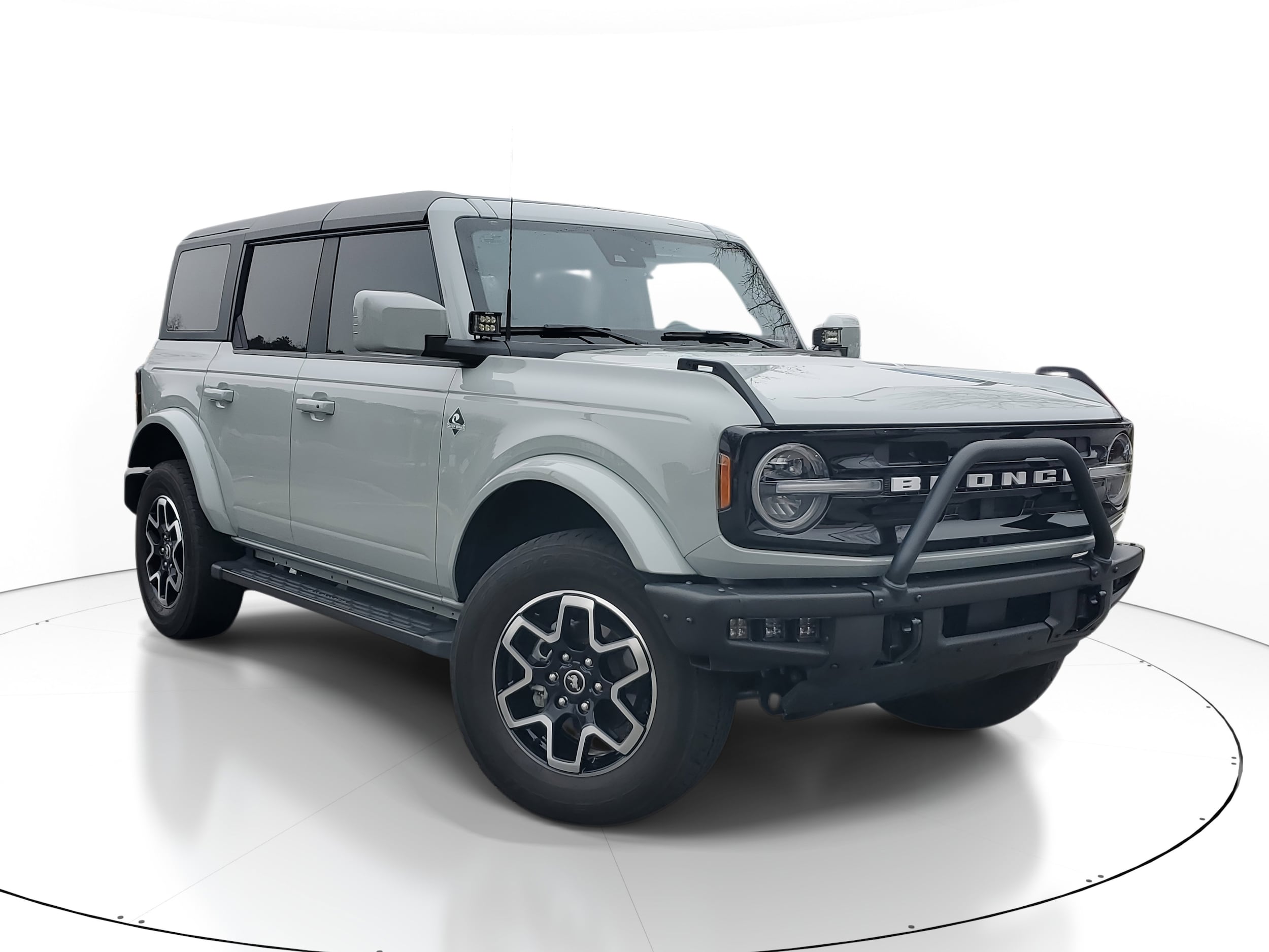 2023 Ford Bronco Outer Banks's photo