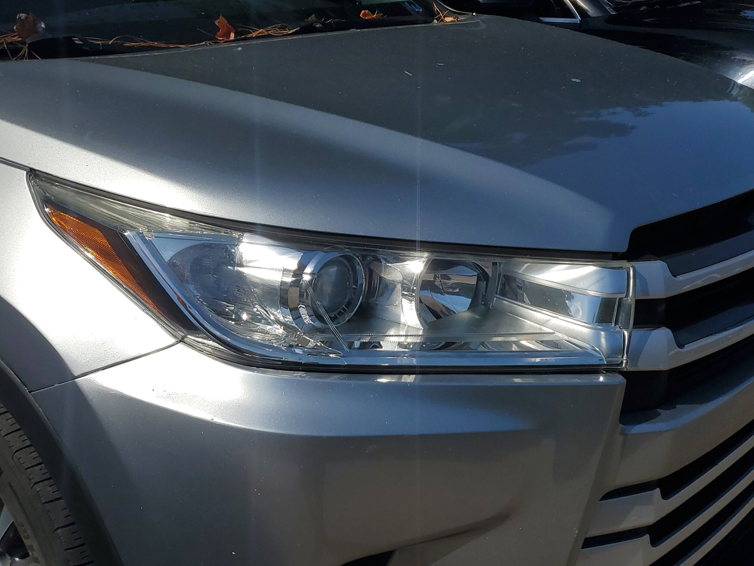 2019 Toyota Highlander XLE photo 2
