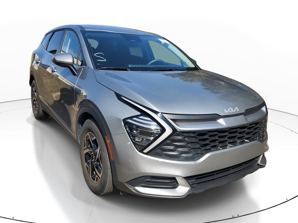 2024 Kia Sportage LX photo 2