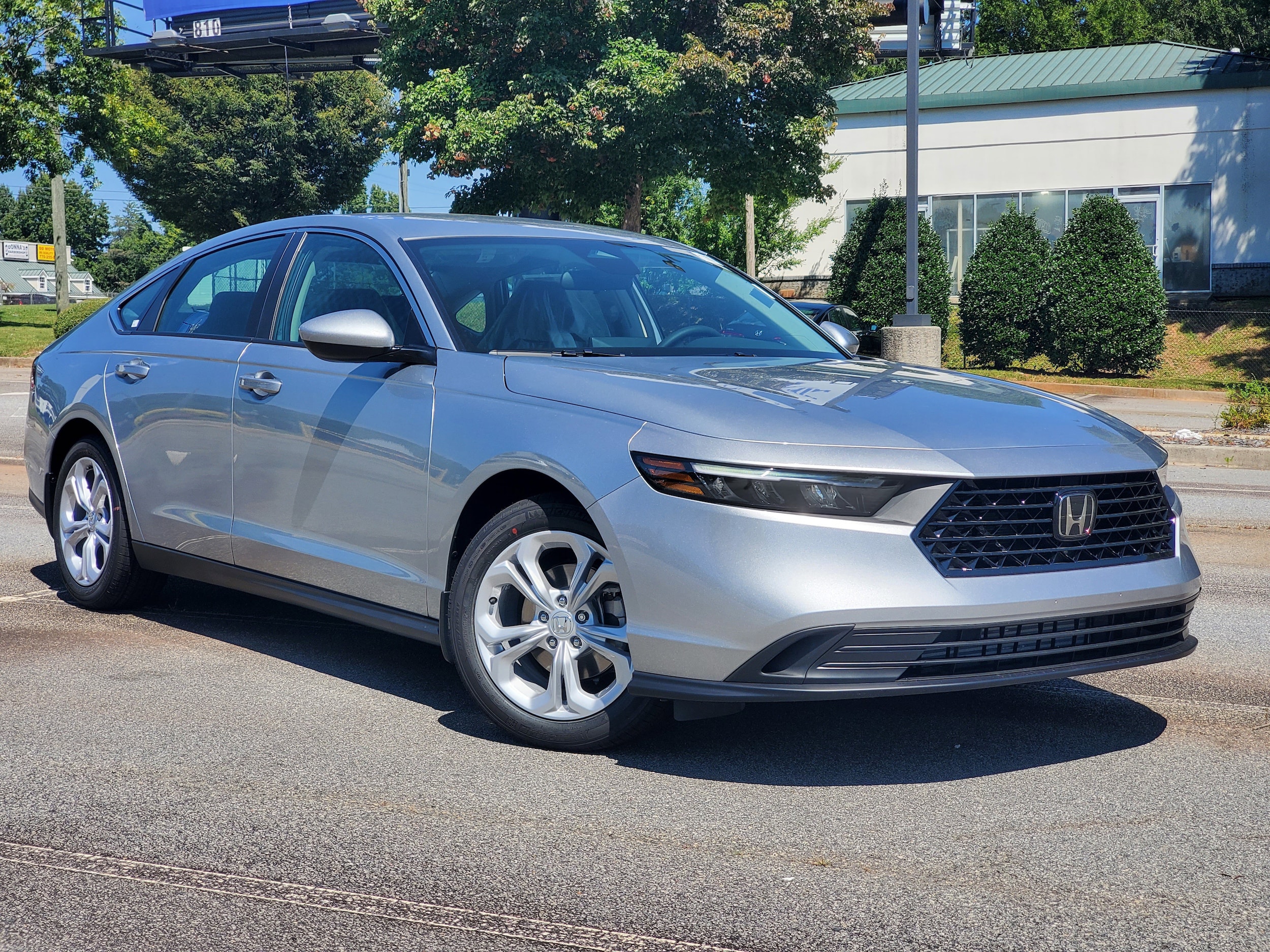 2025 Honda Accord LX's photo