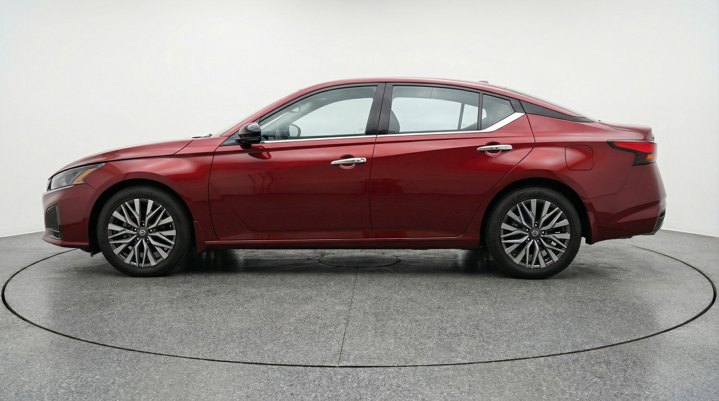 Thumbnail: 2025 Nissan Altima - 4