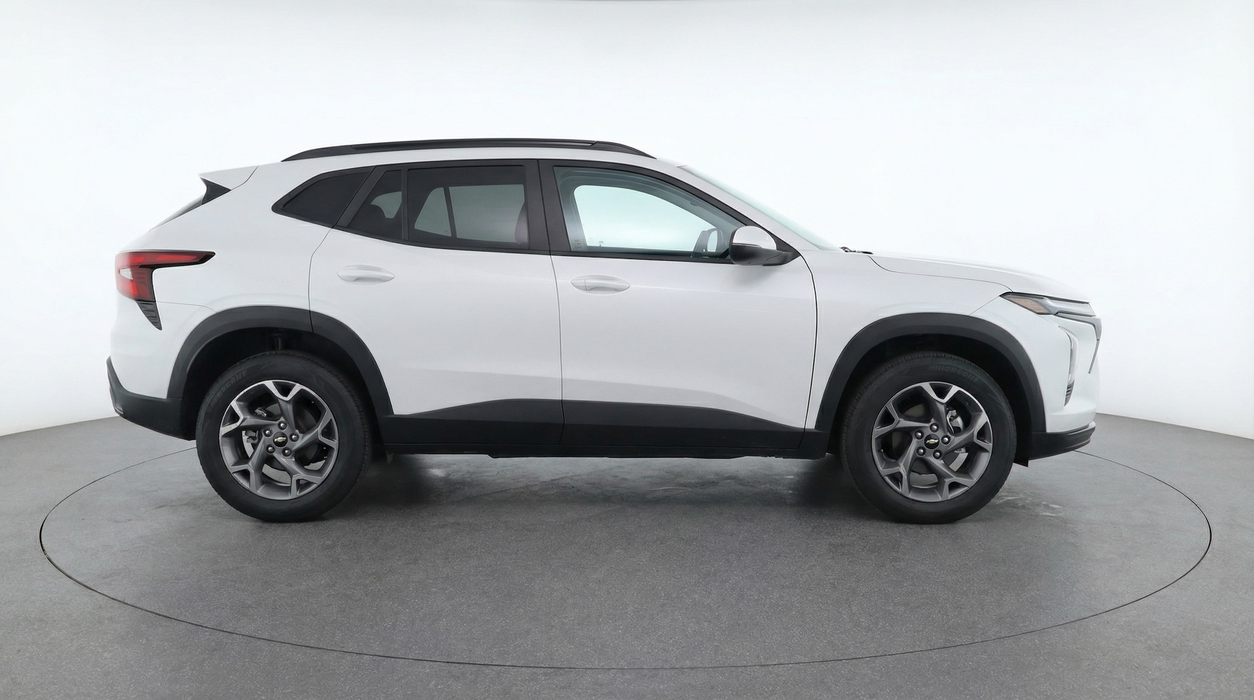 Thumbnail: 2025 Chevrolet Trax - 8